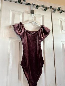 Zara purple velour bodysuit with lace trim sleeves, 13-14