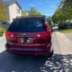 2010 Toyota Sienna