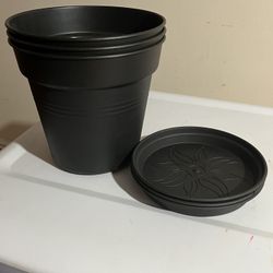 Plant Pots With Saucers