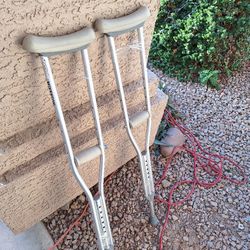 Kids Crutches 