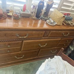 Soild Oak Dresser 