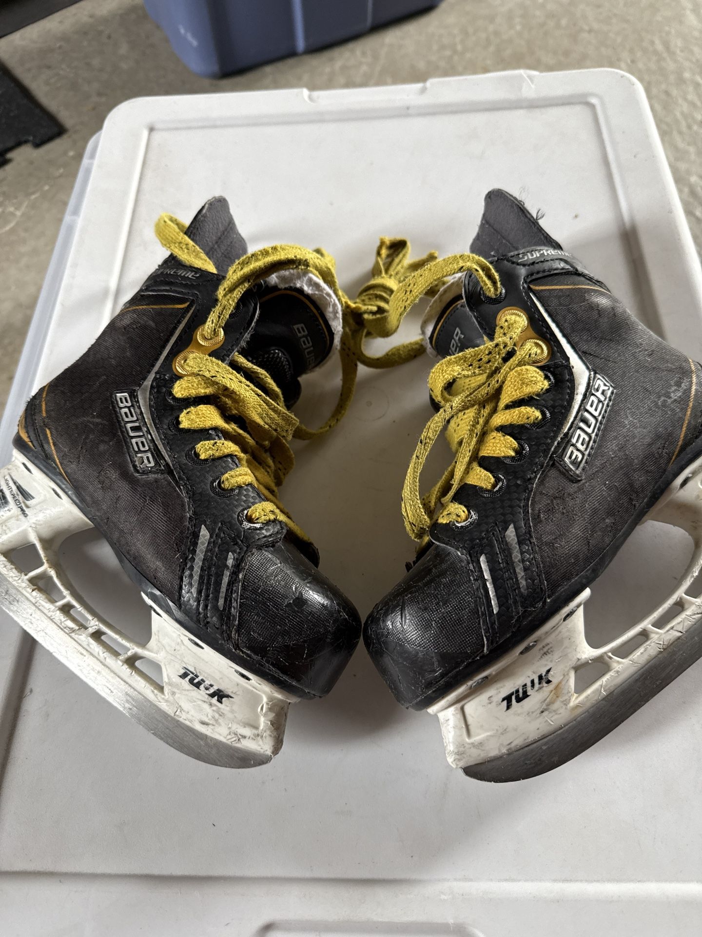 Bauer Supreme One.6 (12.5 Size)