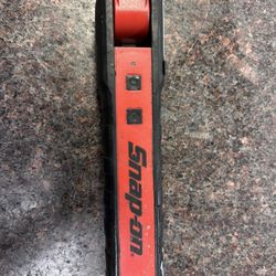 Snap On 800 Lumens Flashlight 