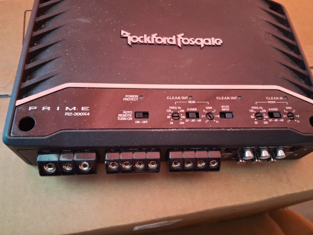 Rockford Fosgate Prime Amplifier R2-300X4