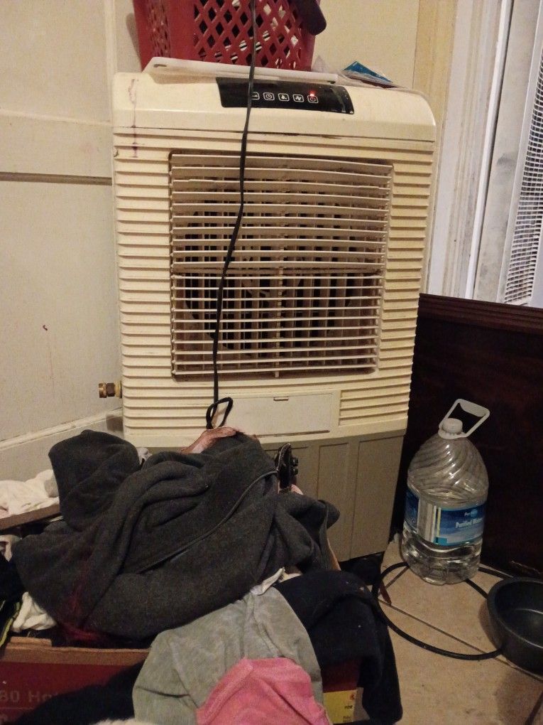 A/C Cold Can Add Water Or Ice Like Swamp Cooler