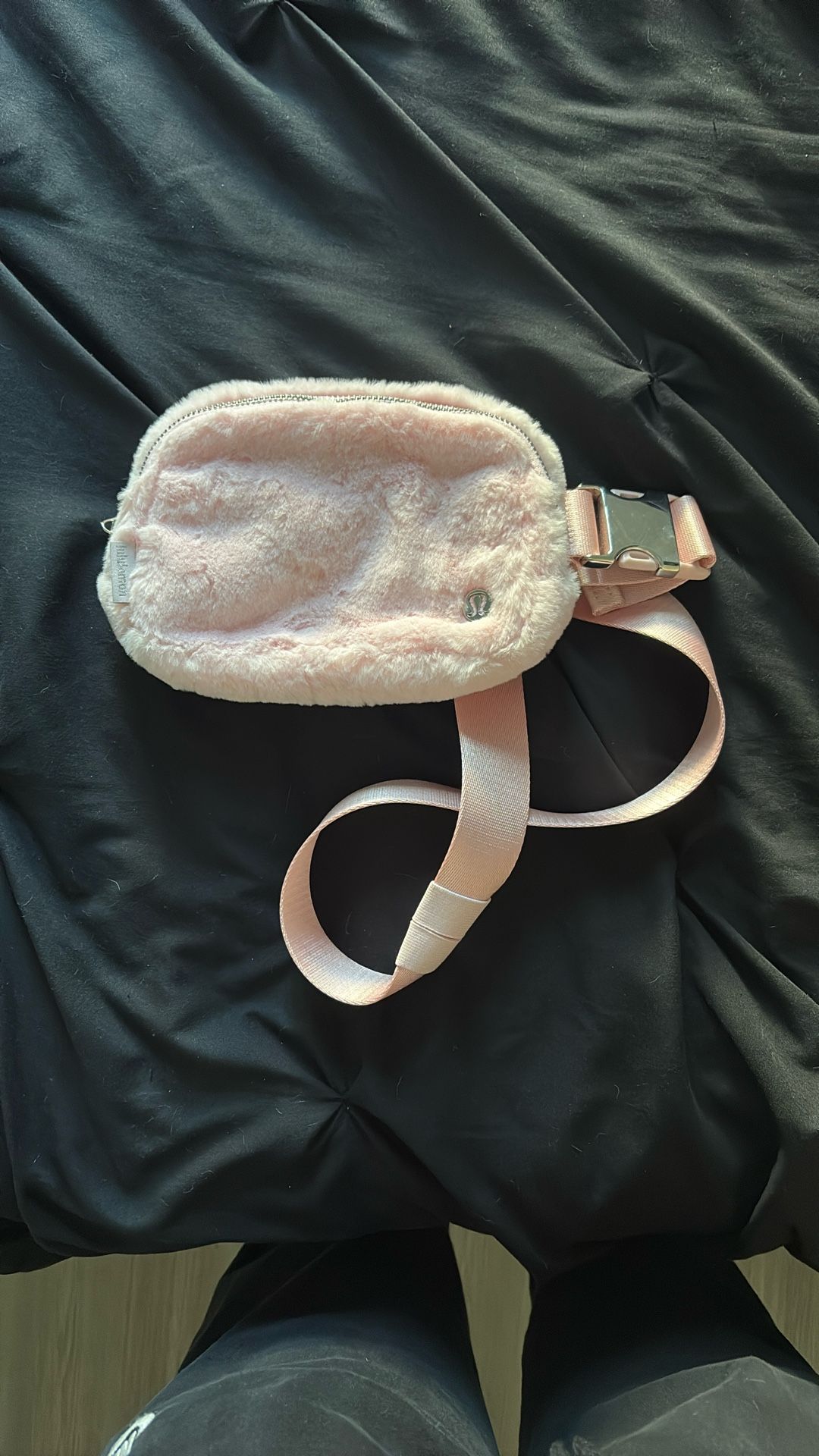 Lululemon Everywhere Belt Bag