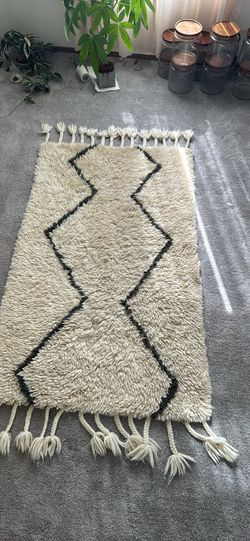 West elm 5x3 wool rug