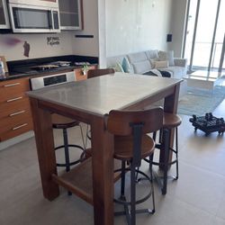 West Elm Dinette Table Island With Four Stools