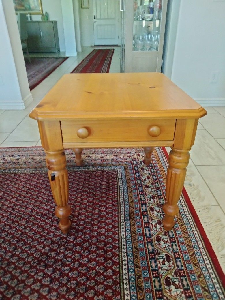 Ethan Allen End Table