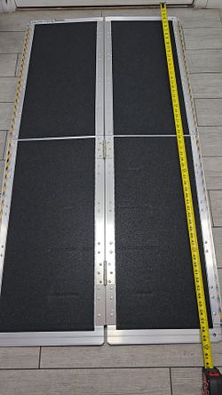 5FT Portable Wheelchair Ramp, Anti-Slip Aluminum Folding Portable Ramp