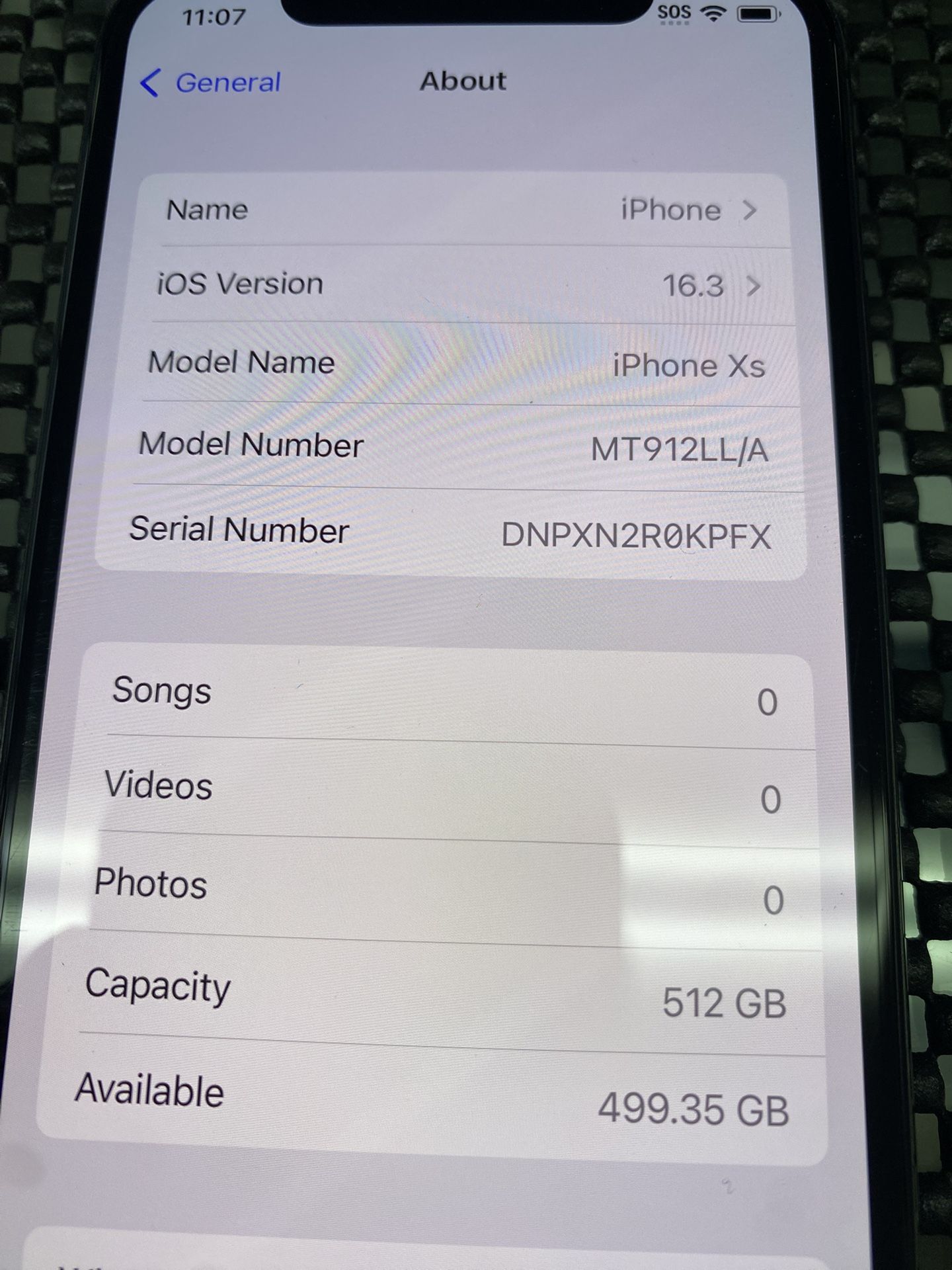 512GB Apple iPhone Xs for AT&T (Great Condition)
