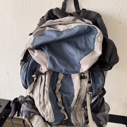 Kelty Coyote Women’s Series Hiking and Backpack