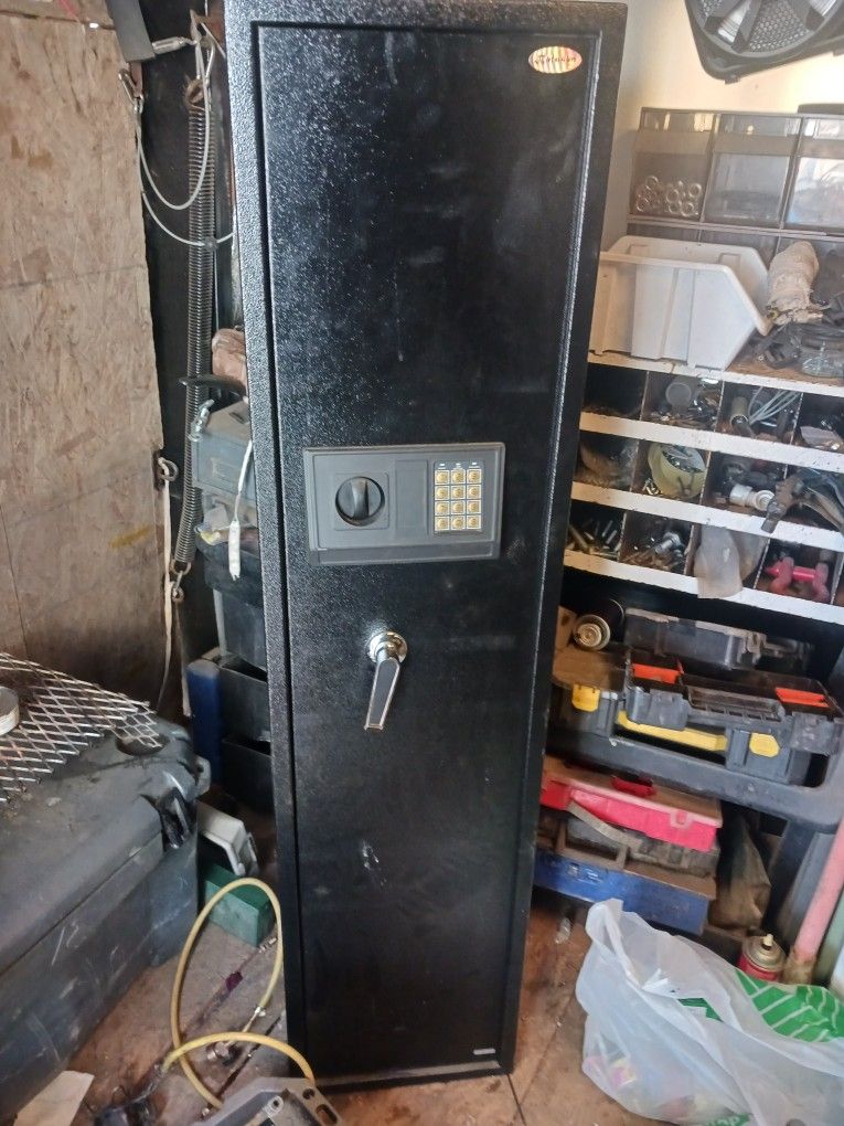 Gun Cabinet/safe