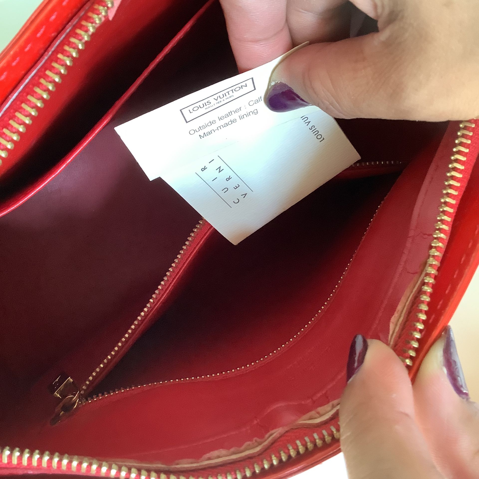 LIKE NEW Authentic Louis Vuitton Vernis Houston Bag for Sale in Montclair,  CA - OfferUp
