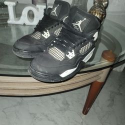 Jordan 4 White Thunder 