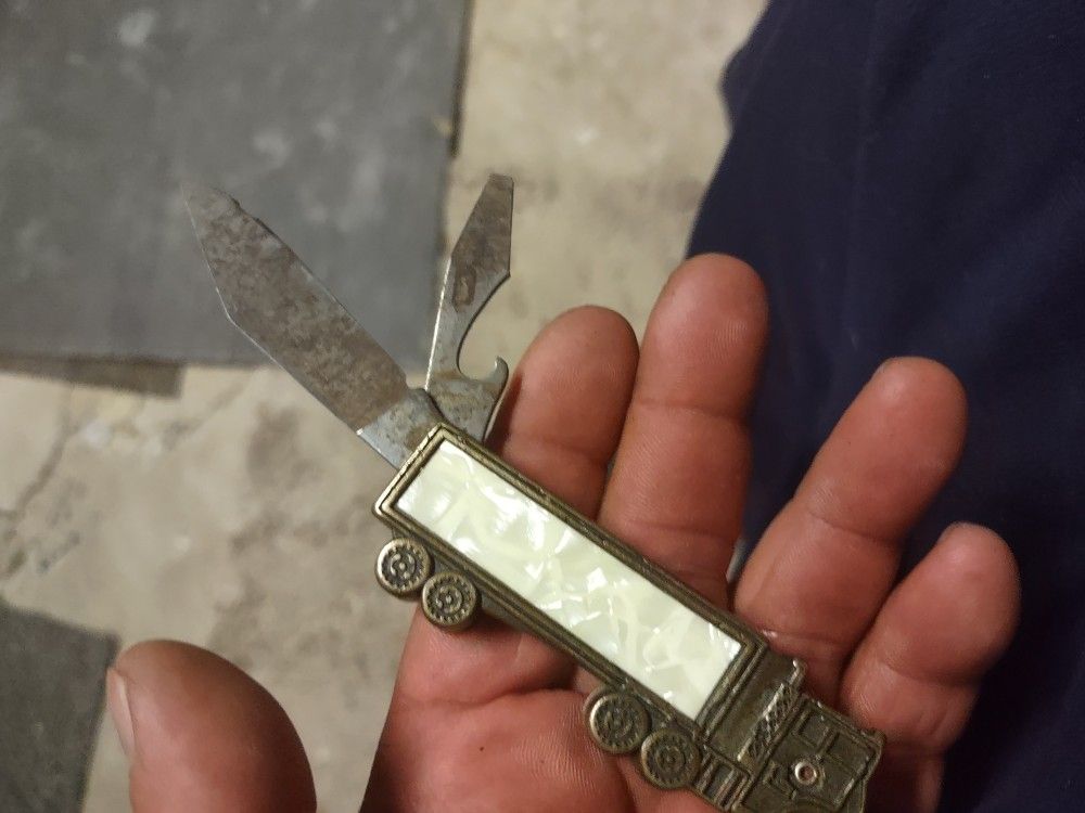 Pocket Knife