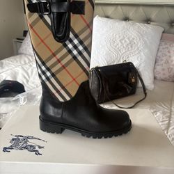 Burberry Boots Size 40  Lv Jacket Size large