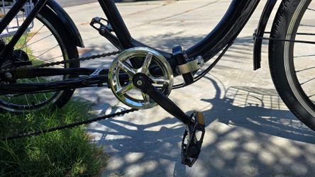 Adult tricycle with front end rear baskets