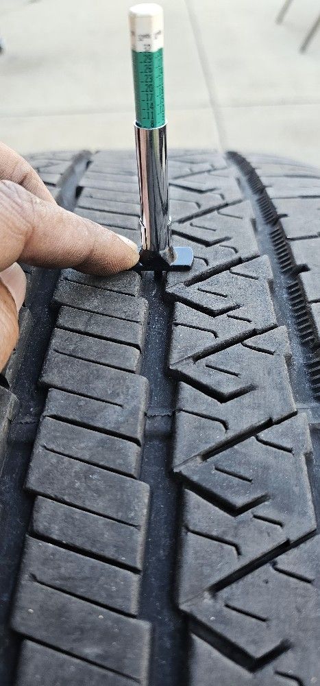 22 INCH TIRES......285/45/22 Continental