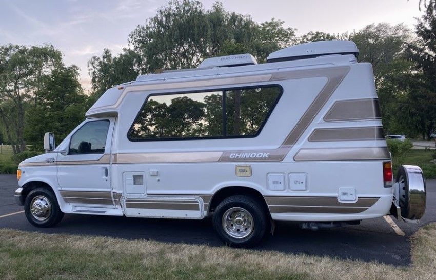 Very Clean '98 Chinnok Concourse For Sale