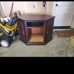 Rolling TV Media Stand Great For Kids Gaming TV  Monitor