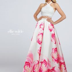 Prom Dress for sale Ellite Wilde Size 4