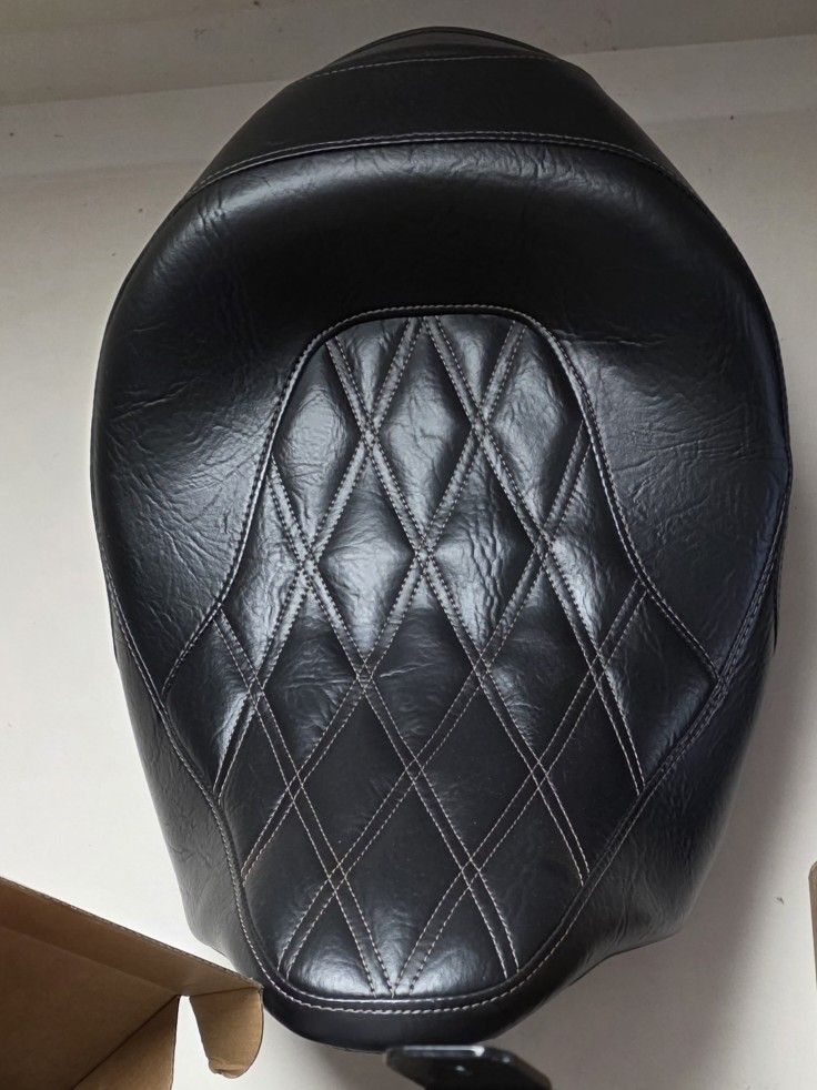 Seat For Harley Cruiser 