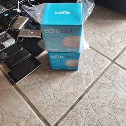 2 Amazon Echo 3rd Generation 