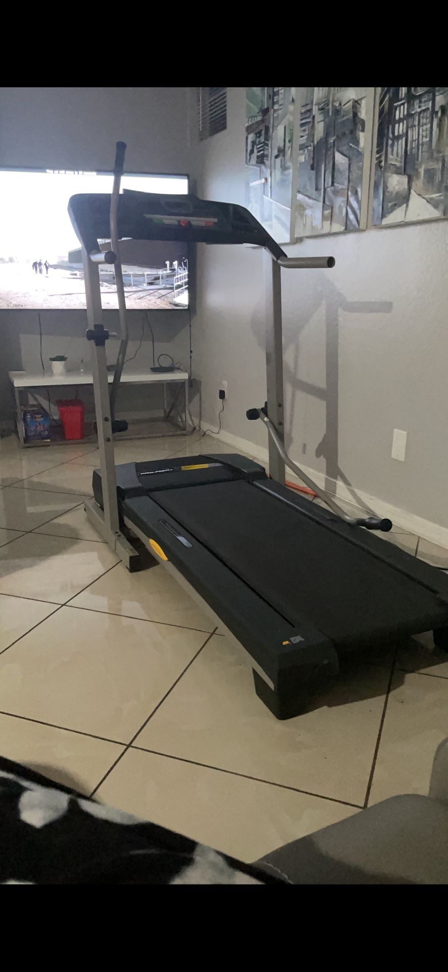 Treadmill 