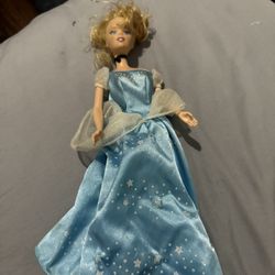 Disney princess Cinderella Twinkling Lights Doll Light Up Dress Untested 
