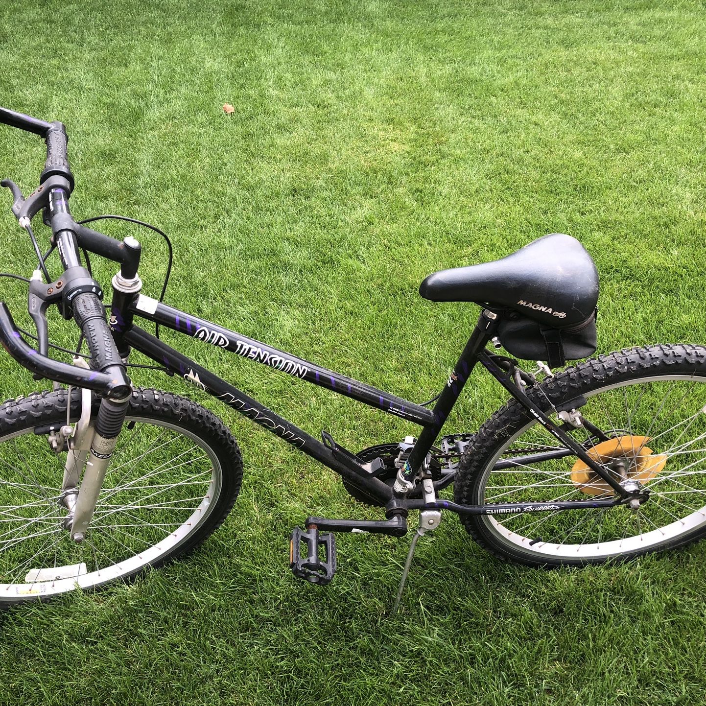 18 speed Magna Air Tension Bicycle Bike womens Frame 26 for Sale in Chicago IL OfferUp
