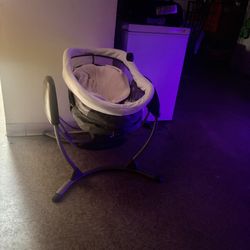Graco Baby Swing In Good Conditions 