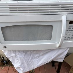GE Over The Counter Microwave Oven
