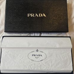 Prada Bi-fold Wallet 