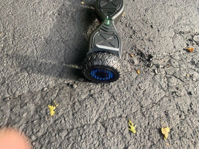 Hoverboard like new with Bluetooth speaker