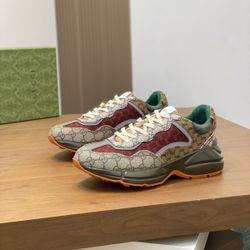  Gucci Shoes
