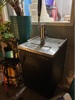 Beer dispenser