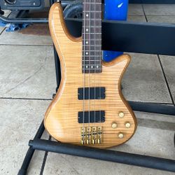 Chester Diamond Series Guitar 