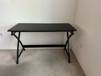 FREE DESK.