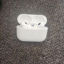 Apple AIR Pods W/ Charge Case Gen 3