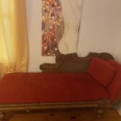 chaise lounge chair