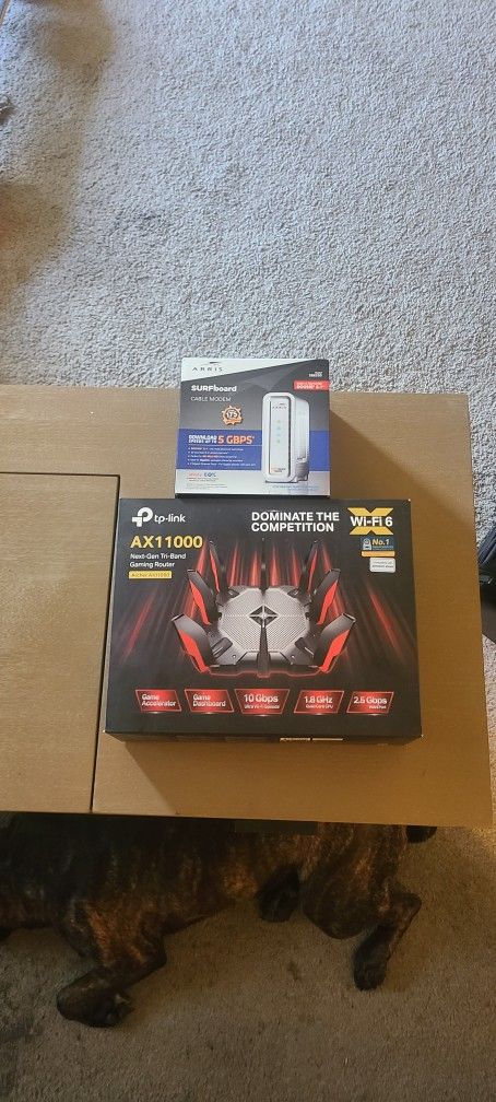 TP LINK AX11000 Router & Arris SB8200 Docsis 3.1 Cable Modem