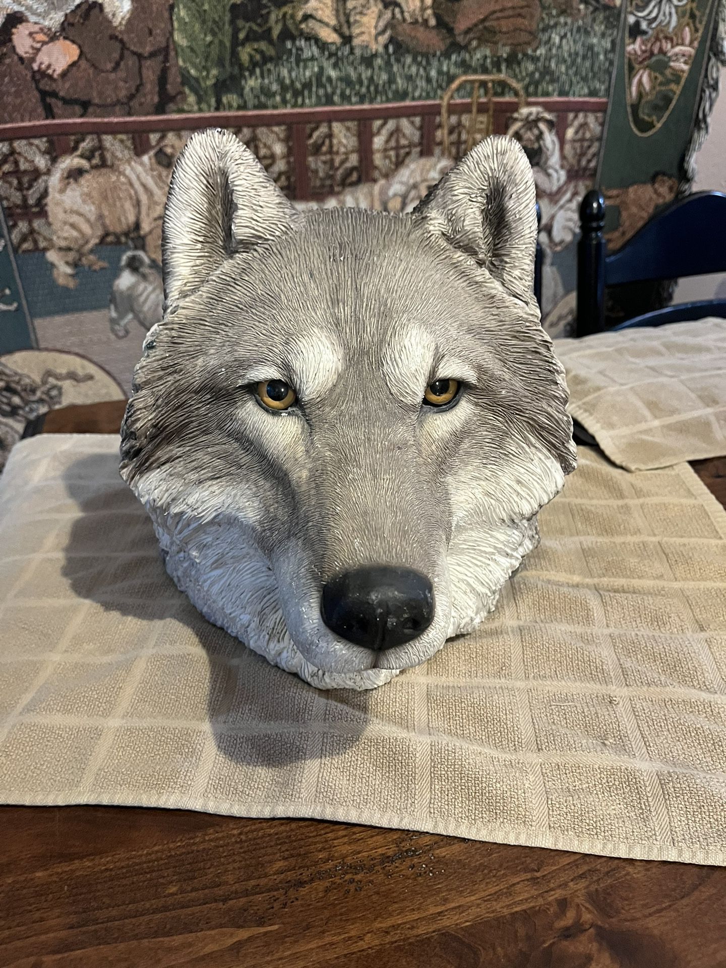 Wolf Statue By Sandra Brue Excellent Shape 
