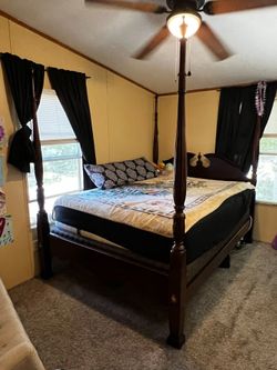 Poster queen bed frame
