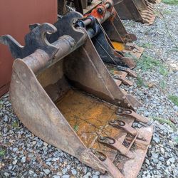 20" Quick Connect Excavator Bucket