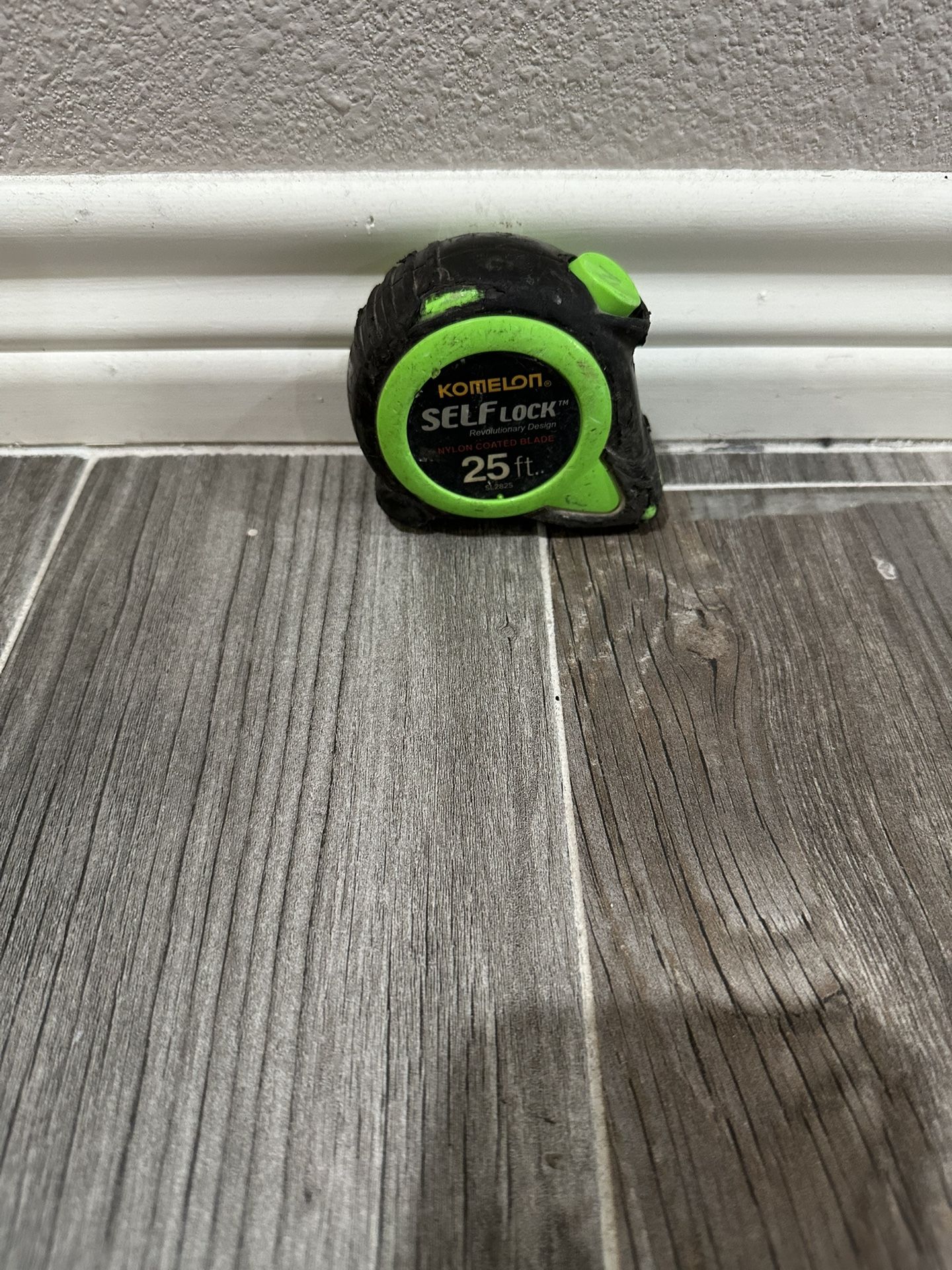 Komelo Tape Measure