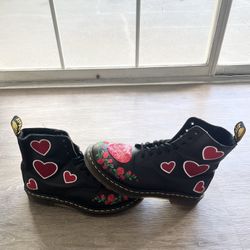 Dr Martens Floral Hearts Boots Sz 10 Docs 1460 Sequin Softy Black Red Pascal