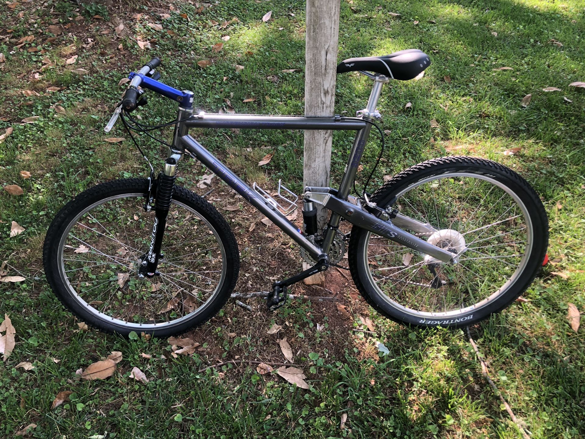 Trek 9200 Mountain Bicycle