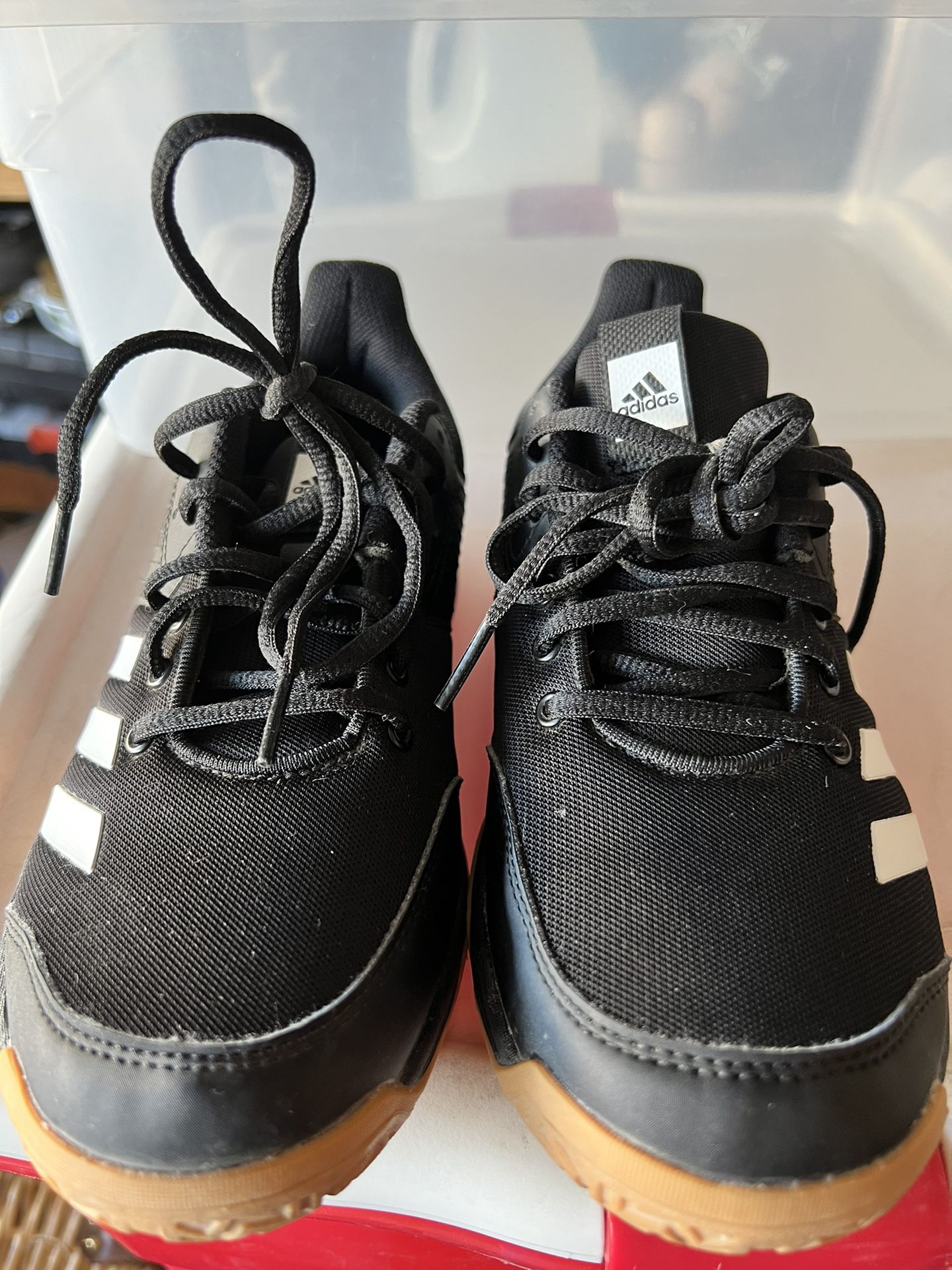 Adidas - Size 6