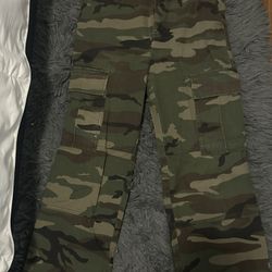 camo cargos 